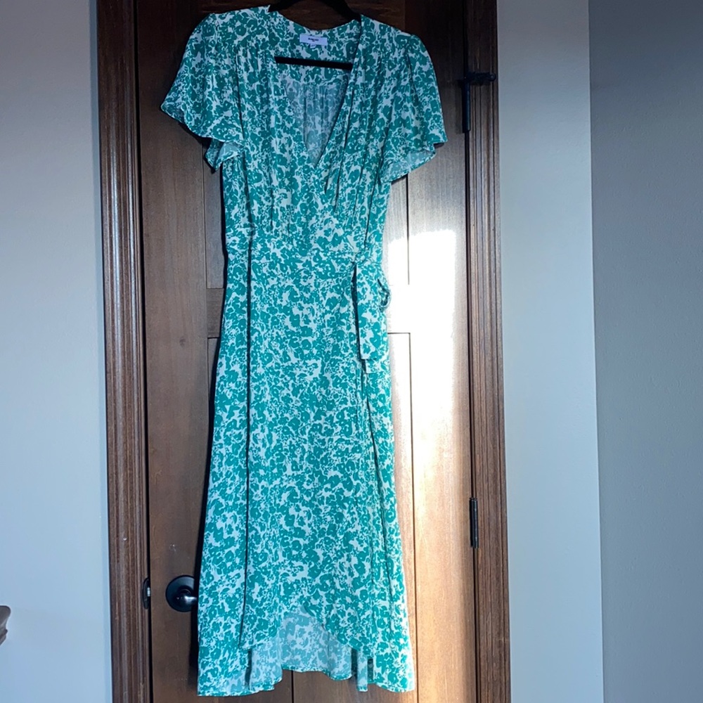 Sunoco Paris Floral Wrap Dress